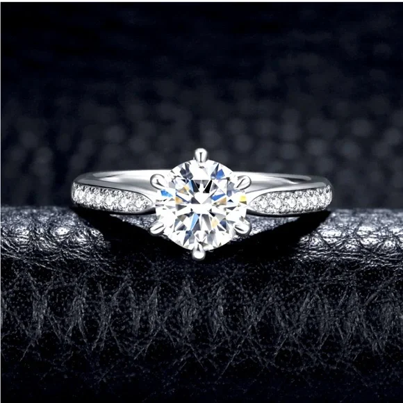 Classic 1.5 CT Moissanite Solitaire Engagement Promise 925 Sterling Silv⦠- Picture 7 of 9